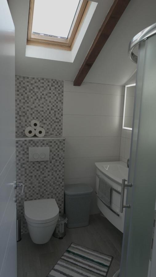 Apartments Bestak Đảo Krk Ngoại thất bức ảnh