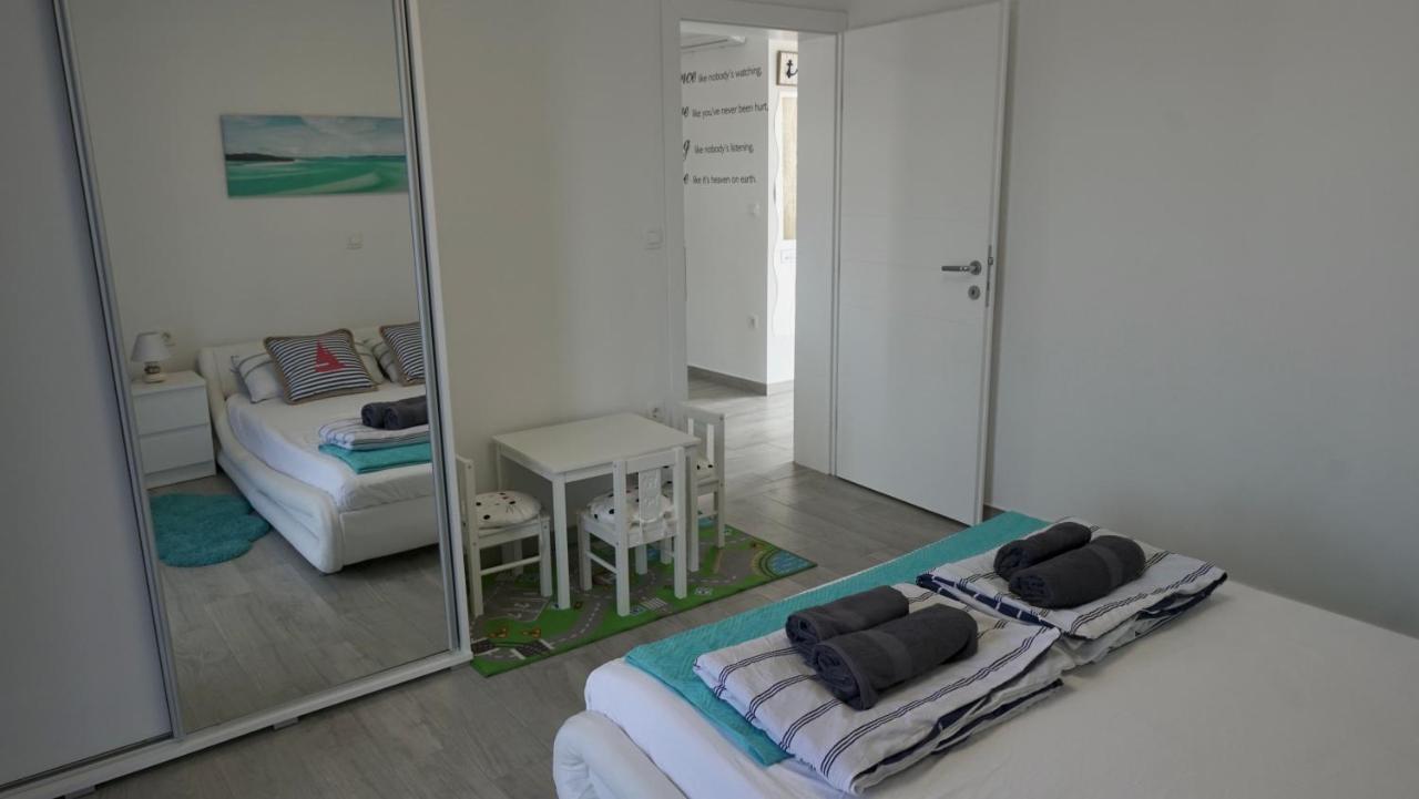 Apartments Bestak Đảo Krk Ngoại thất bức ảnh